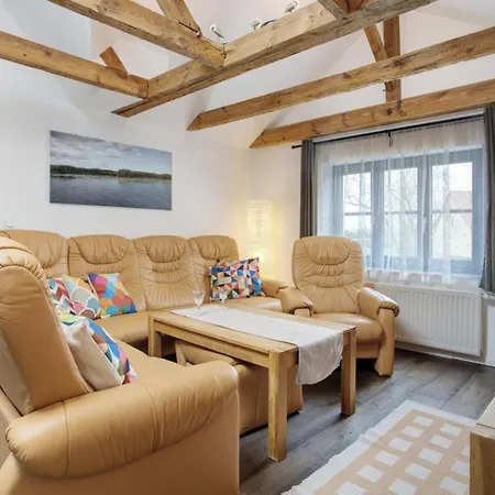 아파트 Apartment With Lake View, Private Garden And Wi-Fi *