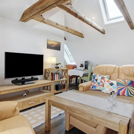 Apartament Apartment With Lake View, Private Garden And Wi-Fi Gellenthin